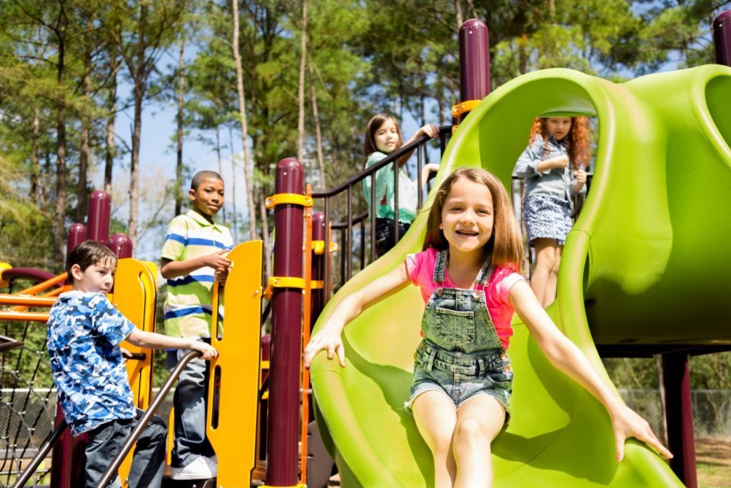 playground delivery and set up